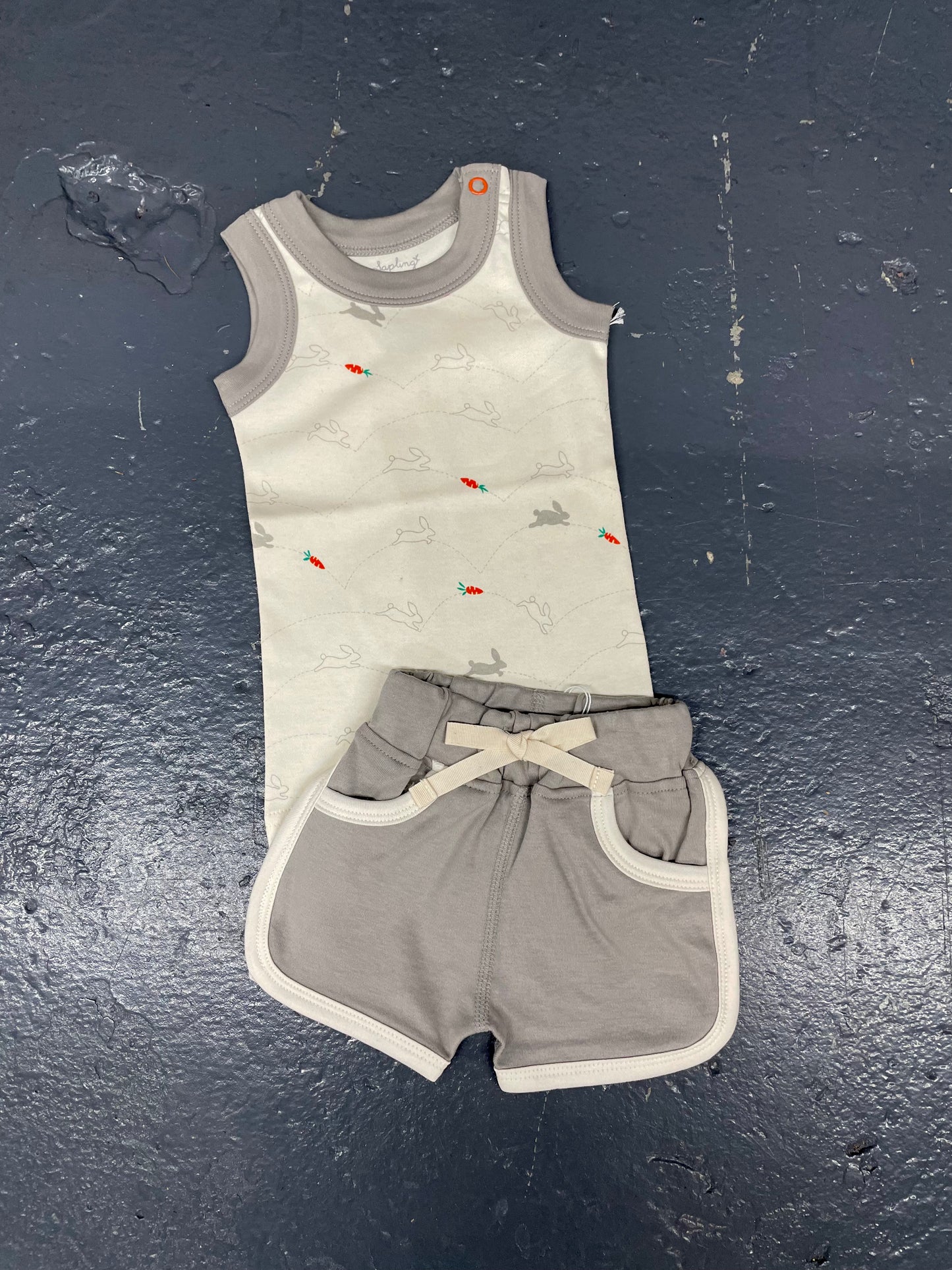 Bunnies Tank